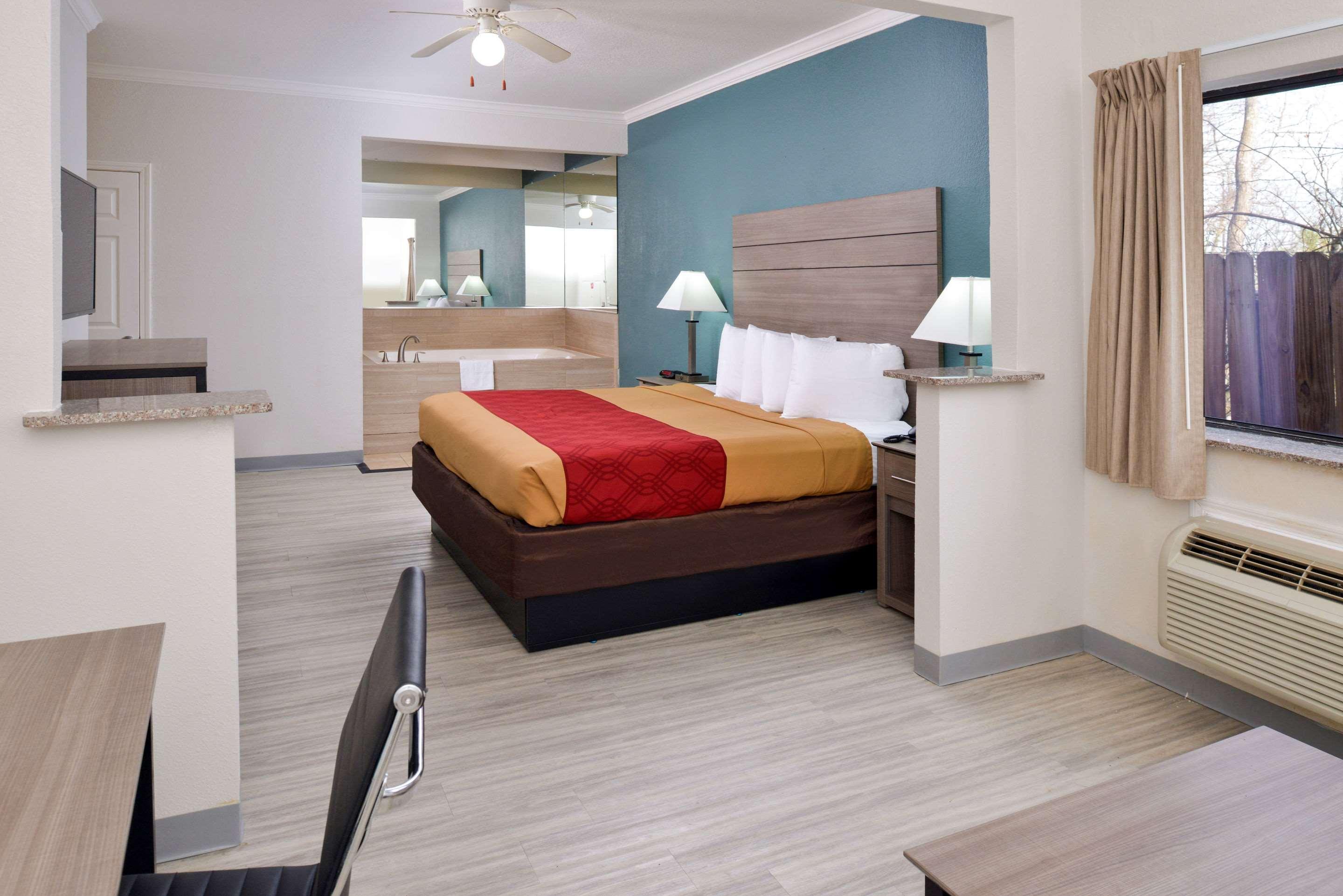 Econo Lodge Inn & Suites Port Arthur Near Sabine Pass Zewnętrze zdjęcie