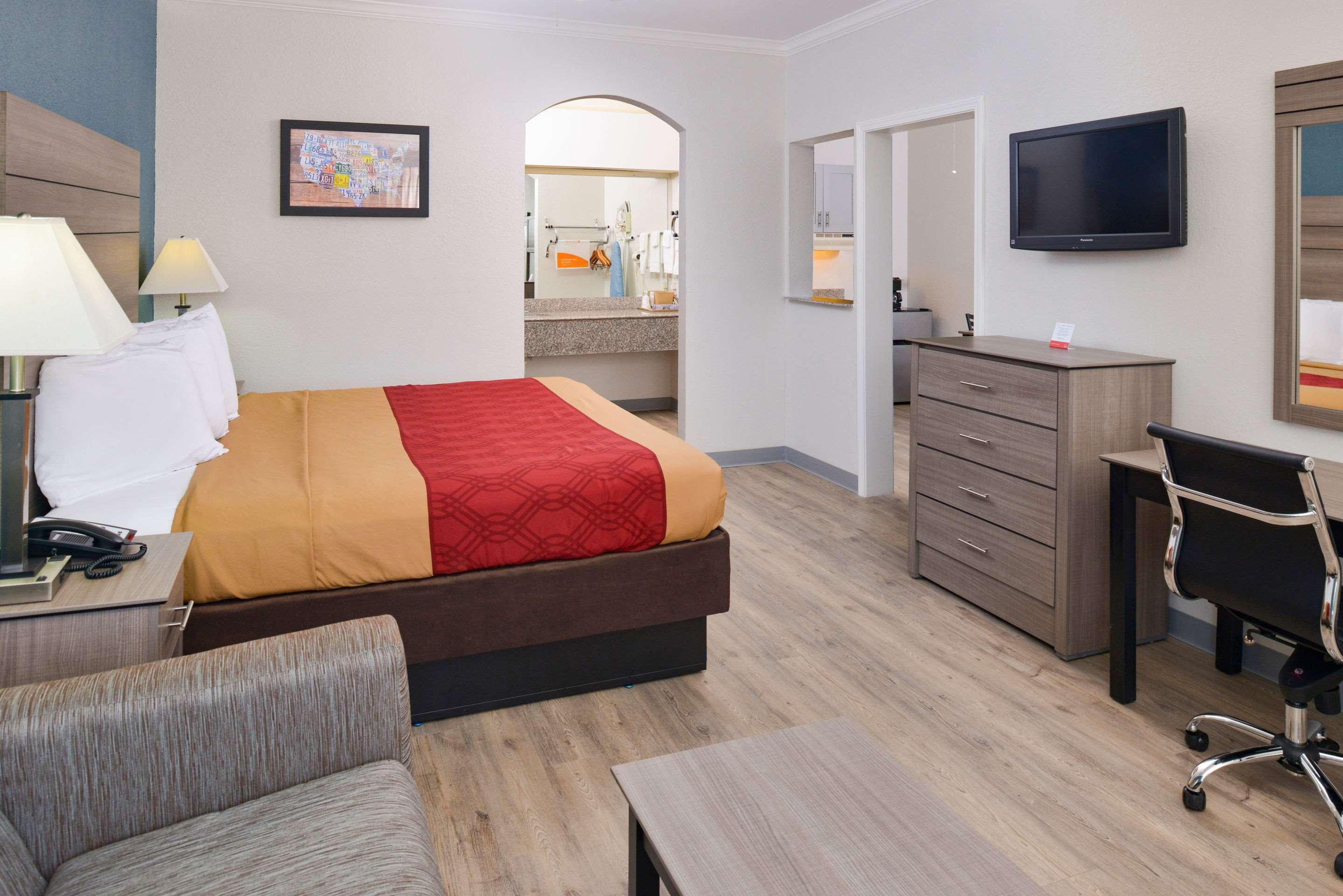 Econo Lodge Inn & Suites Port Arthur Near Sabine Pass Zewnętrze zdjęcie